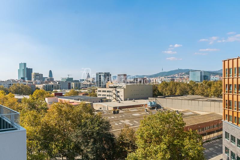 Foto 8ecbaba7-ed82-46d0-b6c6-4c12f17f41dd. Location appartement avec chauffage parking piscine dans Barcelona