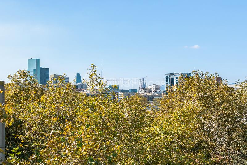 Foto ff710475-f19a-4380-a1c8-0c504ab17303. Location appartement avec chauffage parking piscine dans Barcelona
