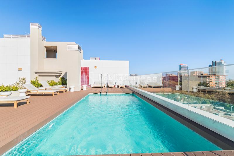 Foto f43d293f-fd4a-409b-b03a-b74532dde702. Rent flat with heating parking pool in Diagonal Mar i el Front Marítim del Poblenou Barcelona