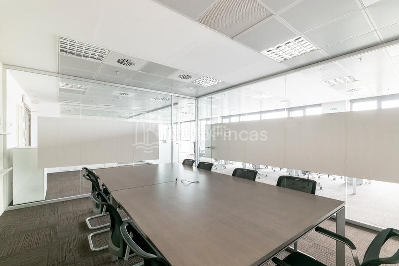 Foto 35c008e6-01b5-4b0d-b135-1ae339480c1b. Bureau avec chauffage parking dans Santa Eulàlia Hospitalet de Llobregat (L´)