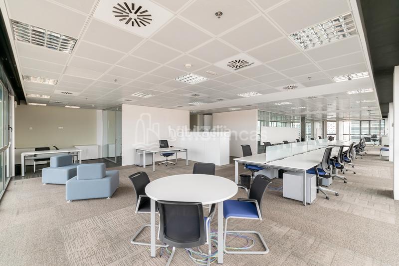 Foto 0934f349-d02c-4e67-b641-ee39bc47ec42. Oficina en Santa Eulàlia Hospitalet de Llobregat (L´)