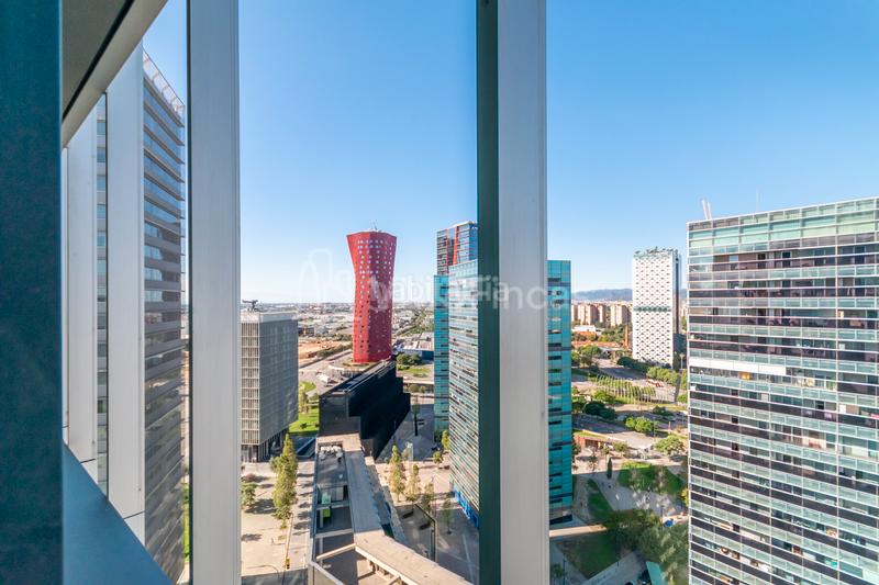 Foto 309a7c67-9da1-4c40-a0c8-b48a06766294. Oficina en Santa Eulàlia Hospitalet de Llobregat (L´)