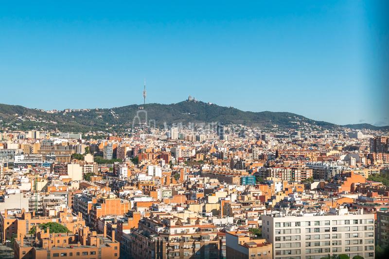 Foto 76edc756-fa7f-449b-93fe-4dca7fc09cf9. Ufficio con riscaldamento parcheggio in Santa Eulàlia Hospitalet de Llobregat (L´)