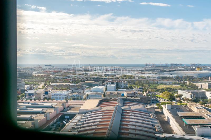 Foto 5b9b17d7-e604-4c79-9468-7b4c7723c197. Office space with heating parking in Santa Eulàlia Hospitalet de Llobregat (L´)