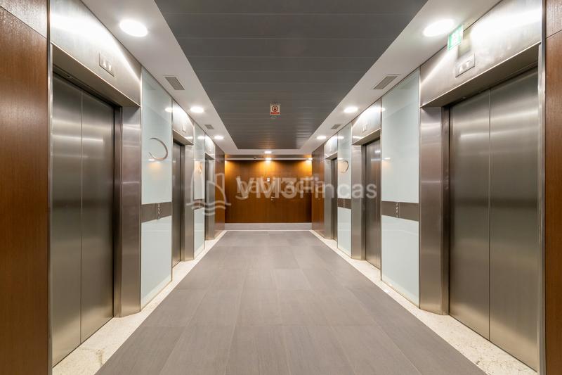 Foto 8681ce73-bc06-4cb5-bb46-d50770c39217. Office space with heating parking in Santa Eulàlia Hospitalet de Llobregat (L´)