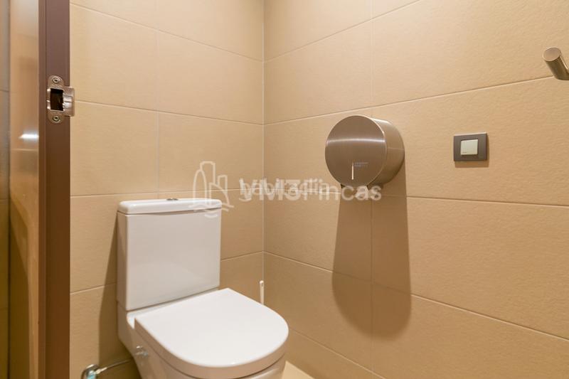 Foto b5a63c43-560a-4bcd-93eb-288fd6b5b8be. Office space with heating parking in Santa Eulàlia Hospitalet de Llobregat (L´)