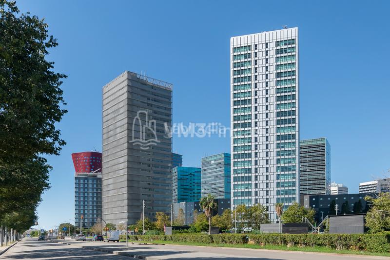 Foto 1c4bbcf1-9cad-4c89-b0d2-77f8b549ab8e. Oficina en Santa Eulàlia Hospitalet de Llobregat (L´)