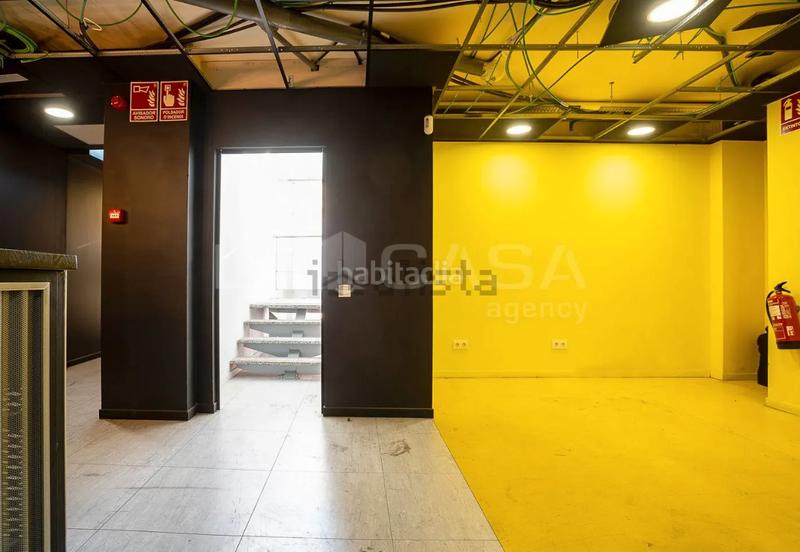 Foto a43b5535-5323-4559-ae9f-9466ab82b8c5. Location bureau avec parking dans Sagrada Família Barcelona