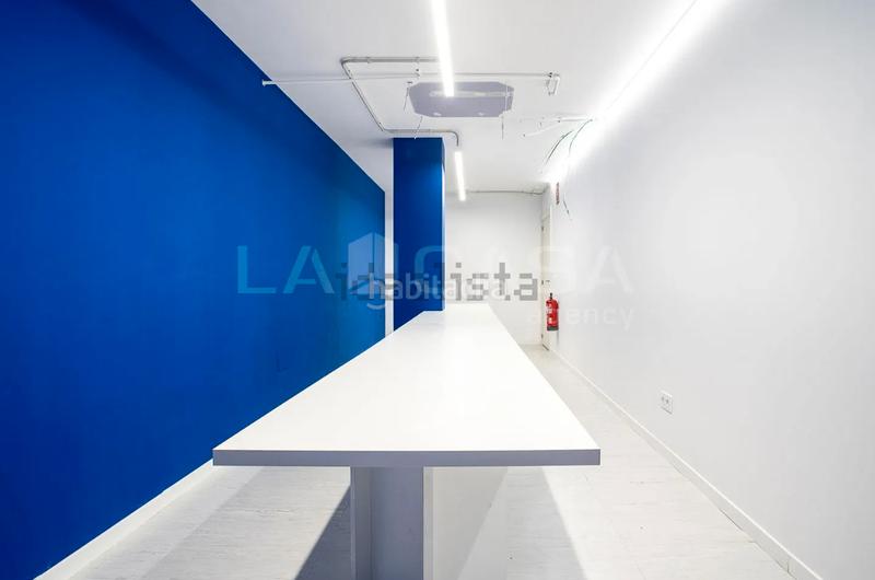 Foto d7d545a5-a7eb-4b68-8b25-a9cf74ce08e5. Location bureau avec parking dans Sagrada Família Barcelona