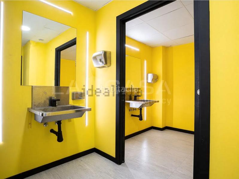 Foto b91c8821-94c9-474b-946e-563c53024d82. Lloguer oficina amb aparcament a Sagrada Família Barcelona