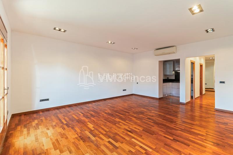 Foto a8d47873-7bab-4020-962d-5e74ba642214. Miete büro in L´Antiga Esquerra de l´Eixample Barcelona