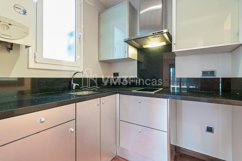 Foto 7fd31393-9c0a-4a5a-bfeb-1f3b9b302f7d. Alquiler oficina en L´Antiga Esquerra de l´Eixample Barcelona