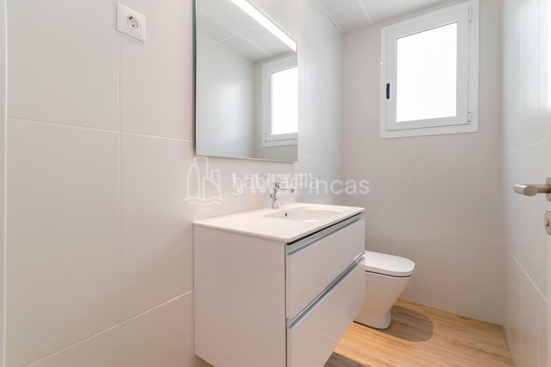 Foto 1ce122a1-51c6-46ca-a47b-75b2ec91f812. Location bureau avec chauffage dans Dreta de l´Eixample Barcelona