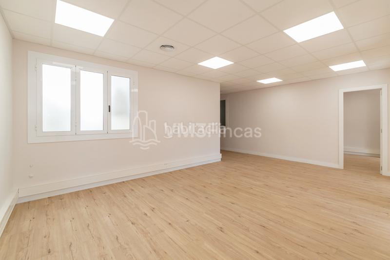 Foto 942c2166-f3a9-4241-8ac3-3bf1fa11e7a0. Location bureau avec chauffage dans Dreta de l´Eixample Barcelona