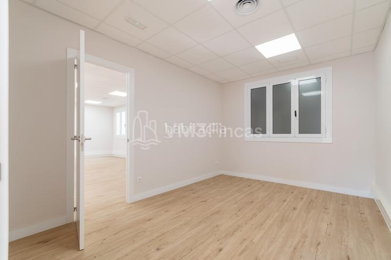 Foto c6a62faa-664d-4c95-ae4f-0b0b5726b894. Location bureau avec chauffage dans Dreta de l´Eixample Barcelona