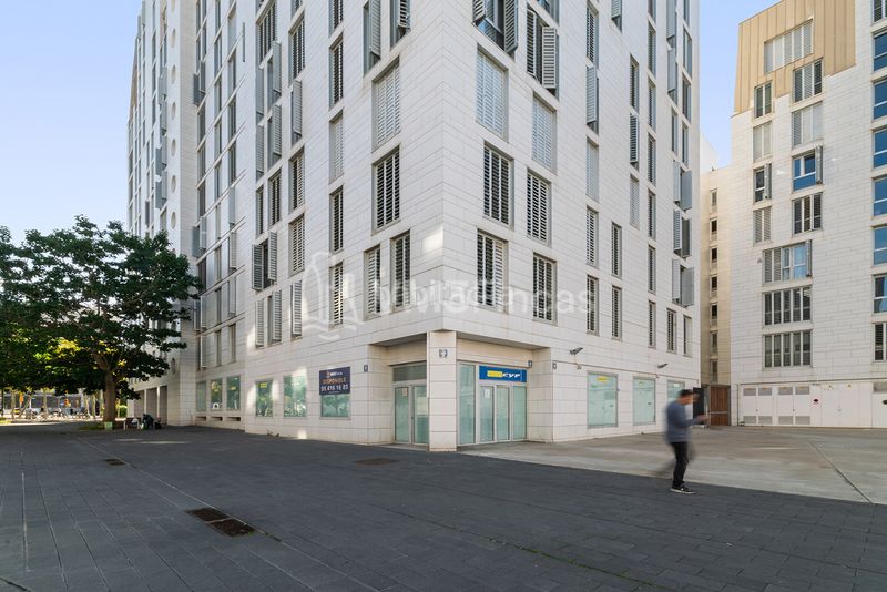 Foto 101b59bc-2740-45f3-b9b6-fc3bddf4e890. Local comercial a St. Pere - Sta. Caterina - El Born Barcelona