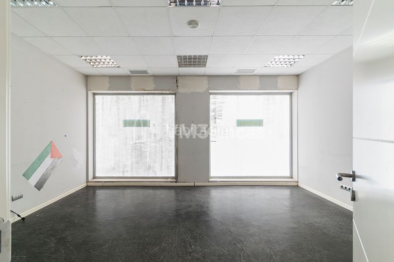 Foto cc79e536-66c9-4f62-b07a-6ffd1cbf95e7. Local comercial a St. Pere - Sta. Caterina - El Born Barcelona