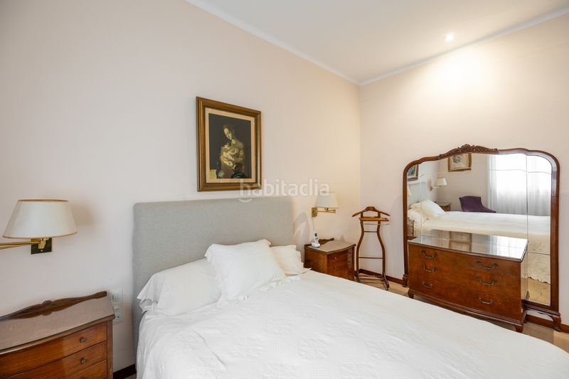 Foto 418410e4-9a61-4961-807e-c4f7449e3d23. Piso  de 4 habitaciones en venta en calle calabria en Barcelona