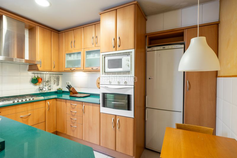 Foto d93657dc-47f8-4e75-b686-16996d5c7ee3. Piso  de 4 habitaciones en venta en calle calabria en Barcelona