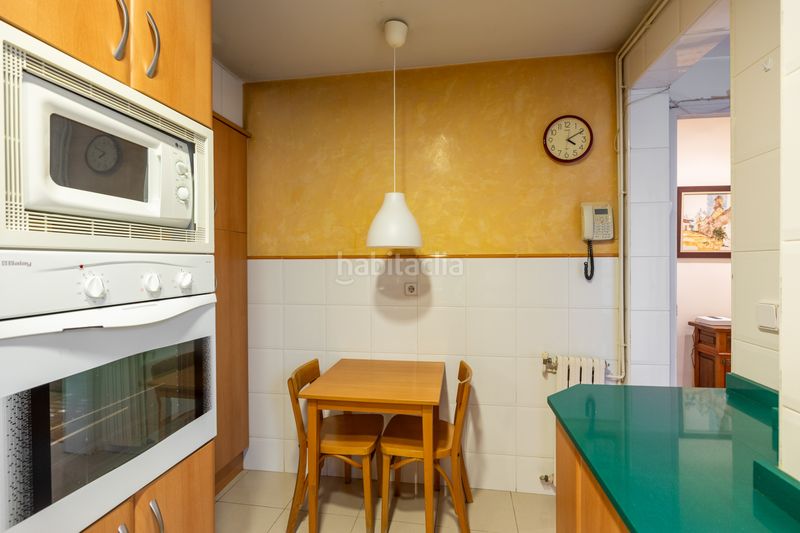 Foto e0027d2a-d001-45af-b428-19dd0c31719a. Piso  de 4 habitaciones en venta en calle calabria en Barcelona