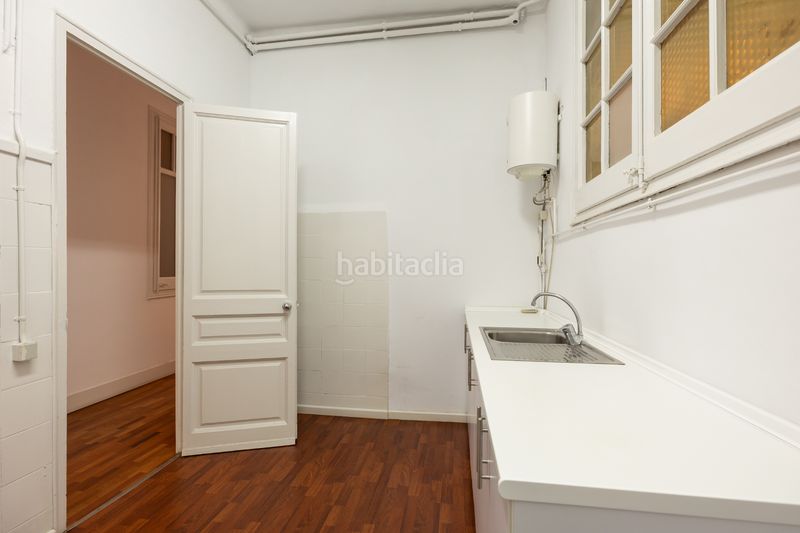 Foto 47c05f98-ca0d-42f0-85ec-fa9ae637bc5d. Pis amb calefacció a L´Antiga Esquerra de l´Eixample Barcelona