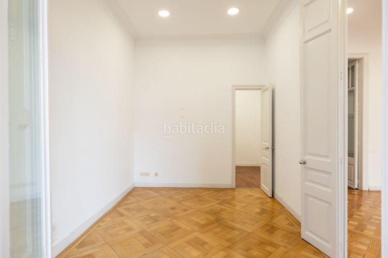 Foto 88486c86-6700-44ff-9438-c20afdd2ce8d. Pis amb calefacció a L´Antiga Esquerra de l´Eixample Barcelona