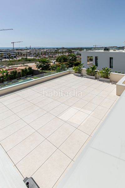 Foto 5739d9b5-862d-4595-b855-7efbe98667bb. Chalet in carrer de margarita xirgu 68 in La Plana Sitges