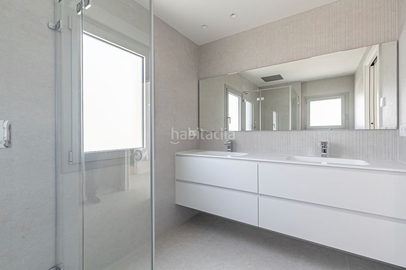 Foto c09de15b-3dc9-410e-90a7-563835a4d6a5. Chalet in carrer de margarita xirgu 68 in La Plana Sitges