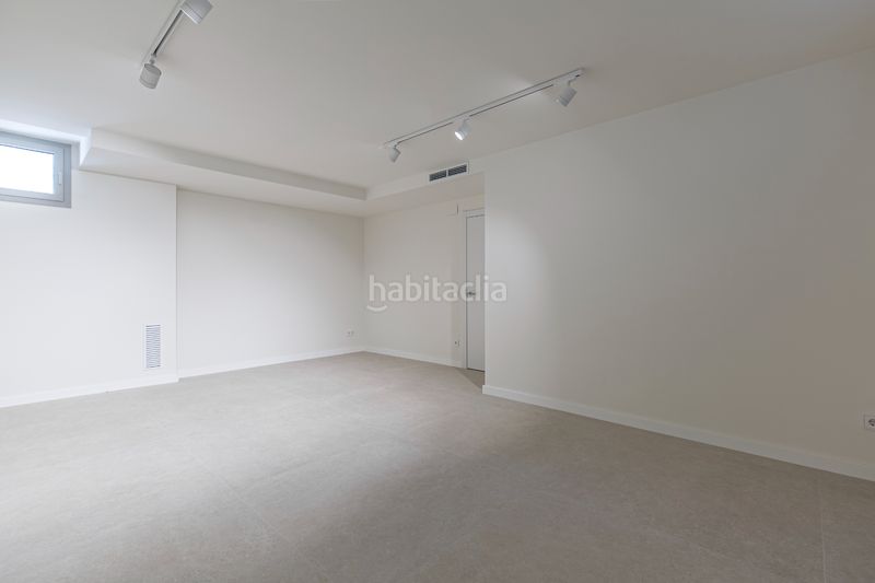 Foto fb4ad783-4003-4e26-9cdc-b3647638a483. Chalet in carrer de margarita xirgu 68 in La Plana Sitges