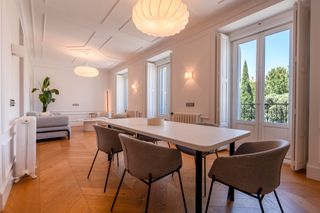 Miete Etagenwohnung  Plaza de las salesas