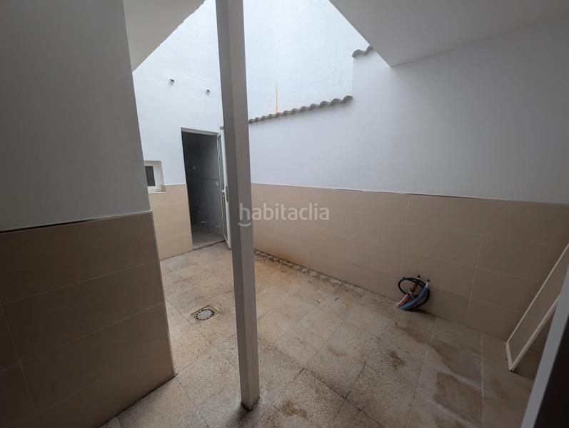 Foto 17197fc4-afde-4f70-b957-f35e90d430fc. Casa  nueva enfrente colegio rafael aldehuela en Alcaudete