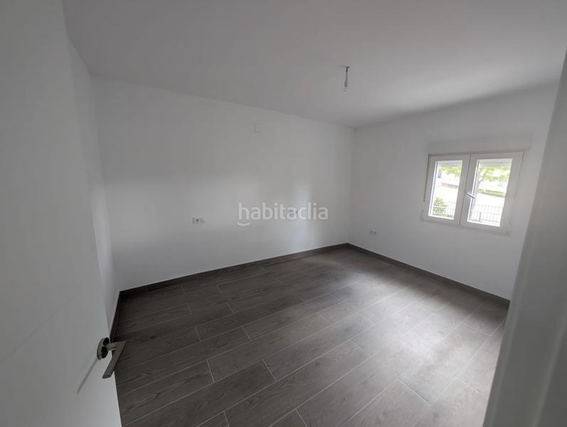 Foto 7d914a2c-58f3-42ea-9a26-7e4ad9617cd8. Casa  nueva enfrente colegio rafael aldehuela en Alcaudete