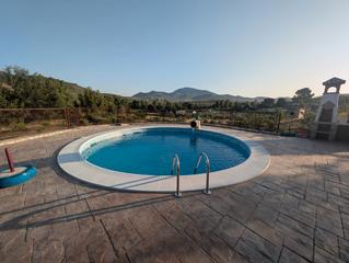 Masia a Alcaudete. Excelente casa de campoen el puente palomillas, no le falta deta