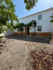 Casa a Alcaudete. Gran casa andaluza en el sabariego!!