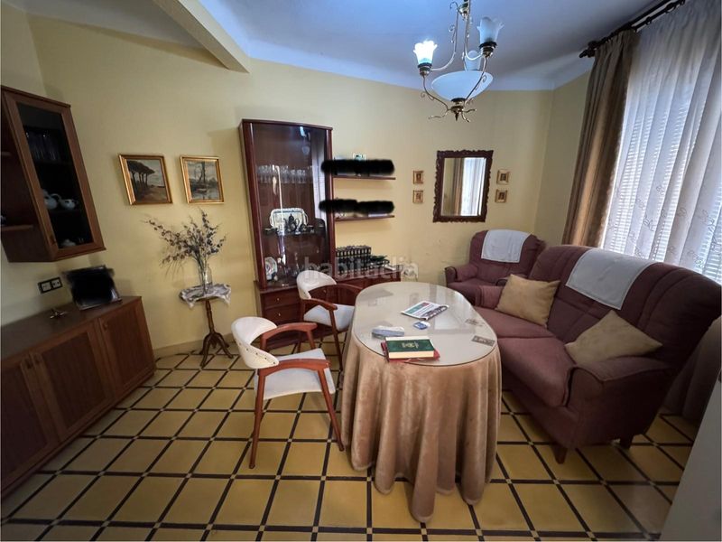 Foto e25472a3-37f1-45d2-b0d2-454e7f7e1d58. Piso en avenida andalucía 0 excelente piso-casa diafana en planta baja enfrente del parque ! en Alcaudete