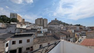 Casa  Calle arroyo 9. Gran casa con huerto y cochera en la calle arroyo junto al teatr