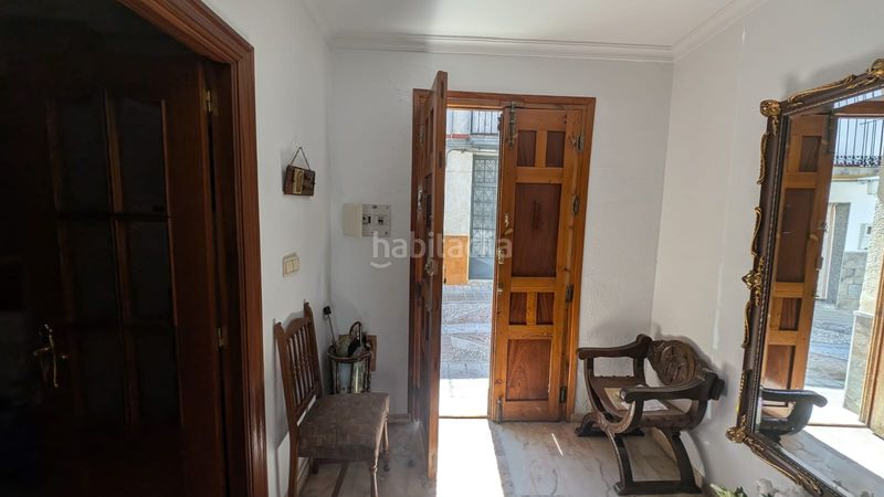 Foto 9321da45-d59c-46e1-a8e6-cdcebf40182d. Casa amb xemeneia aparcament a Alcaudete