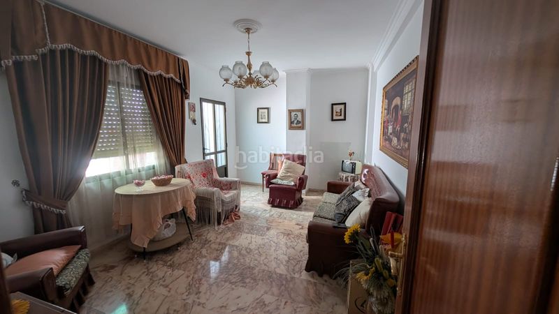 Foto cb4ae9a1-7a16-4013-8d74-a6e9688e1a23. Casa amb xemeneia aparcament a Alcaudete