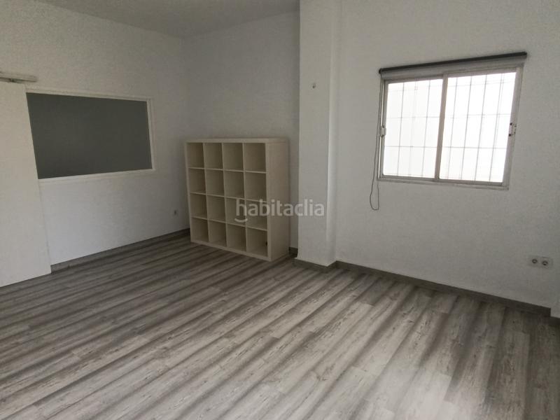 Foto 4eecefcf-9aa7-4590-8f79-13e4ae479e6a. Local comercial en calle juan josé padilla 7 se vende o se alquila local totalmente reformado en Jerez de la Frontera