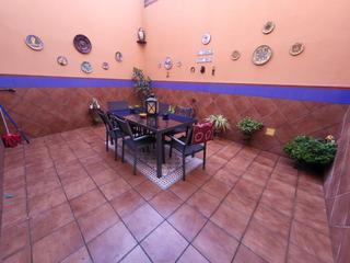 Casa a Avenida san josé obrero 18. Casa pareada en san josé obrero