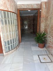 Pis  Calle venerable vargas. Piso muy amplio y luminoso
