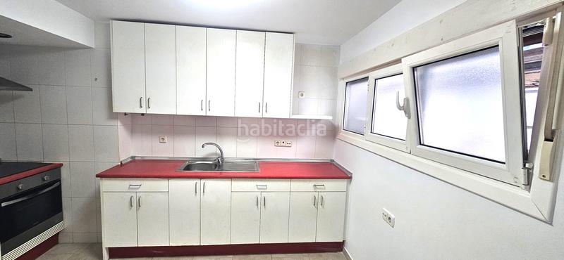 Foto d97ffad1-44be-4c26-b2c3-eca69d703eaf. Zweistöckige wohnung in Pasaia