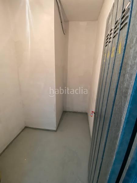 Foto e6e76bc7-1f75-43f4-82ae-97efe050e0f0. Aparcament cotxe a rúa ourense 18 a Sanxenxo pueblo Sanxenxo