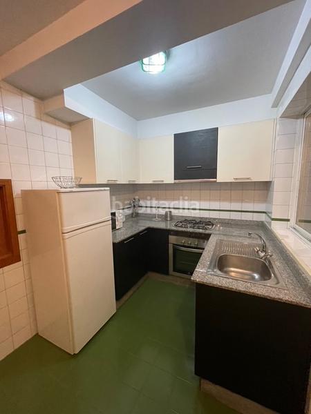 Foto acf95fb1-39b0-452a-b81e-1ffe4942a21c. Piso en rúa de madrid 35 piso a 50m de silgar en Sanxenxo pueblo Sanxenxo