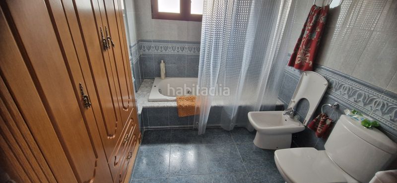 Foto 124cac67-2593-4734-a663-8e6bd99ff36e. Lloguer xalet a urbanització pla de les clotxes 1 a Benifaió