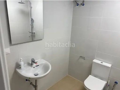 Foto 69b70d67-dca4-42f9-87de-43760659aec7. Miete büro in carrer braç de l'alter 54 in Beniparrell