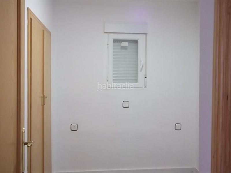 Foto e6c8349f-65b9-457b-9131-b5f13d30bcc1. Casa pareada en Guadix