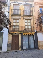 Piso en Placeta los cuchilleros 2. Se vende piso en zona centro de guadix  para reformar oferton