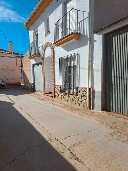 Foto e12234c5-f7cf-4f70-bf2f-3f2ac36d5930. Casa amb xemeneia calefacció aparcament a Jérez del Marquesado