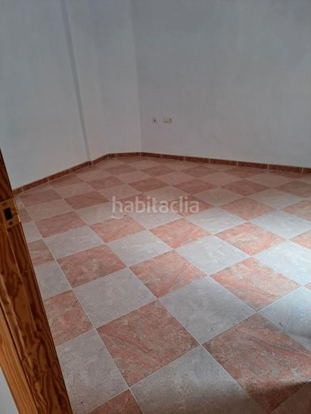 Foto f55b6b00-895a-4c23-8f92-518aab53c707. Edifici a Guadix